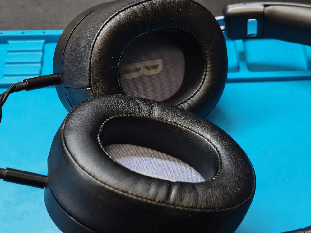 Kiwi Ears x Z Reviews Serene with a close up on the ear cups.